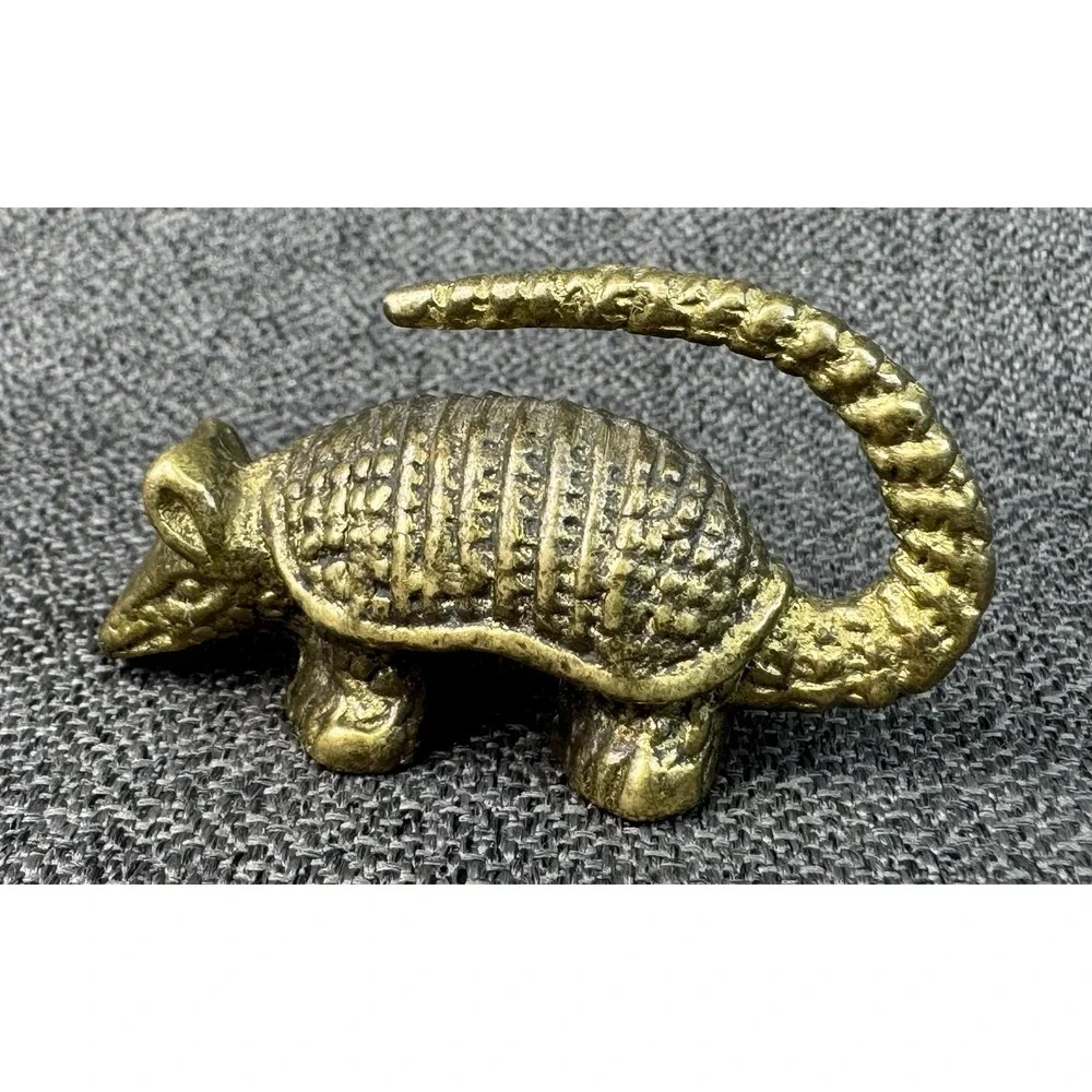 Vintage Baby Brass Armadillo Figurine Paperweight Russ Berrie 2